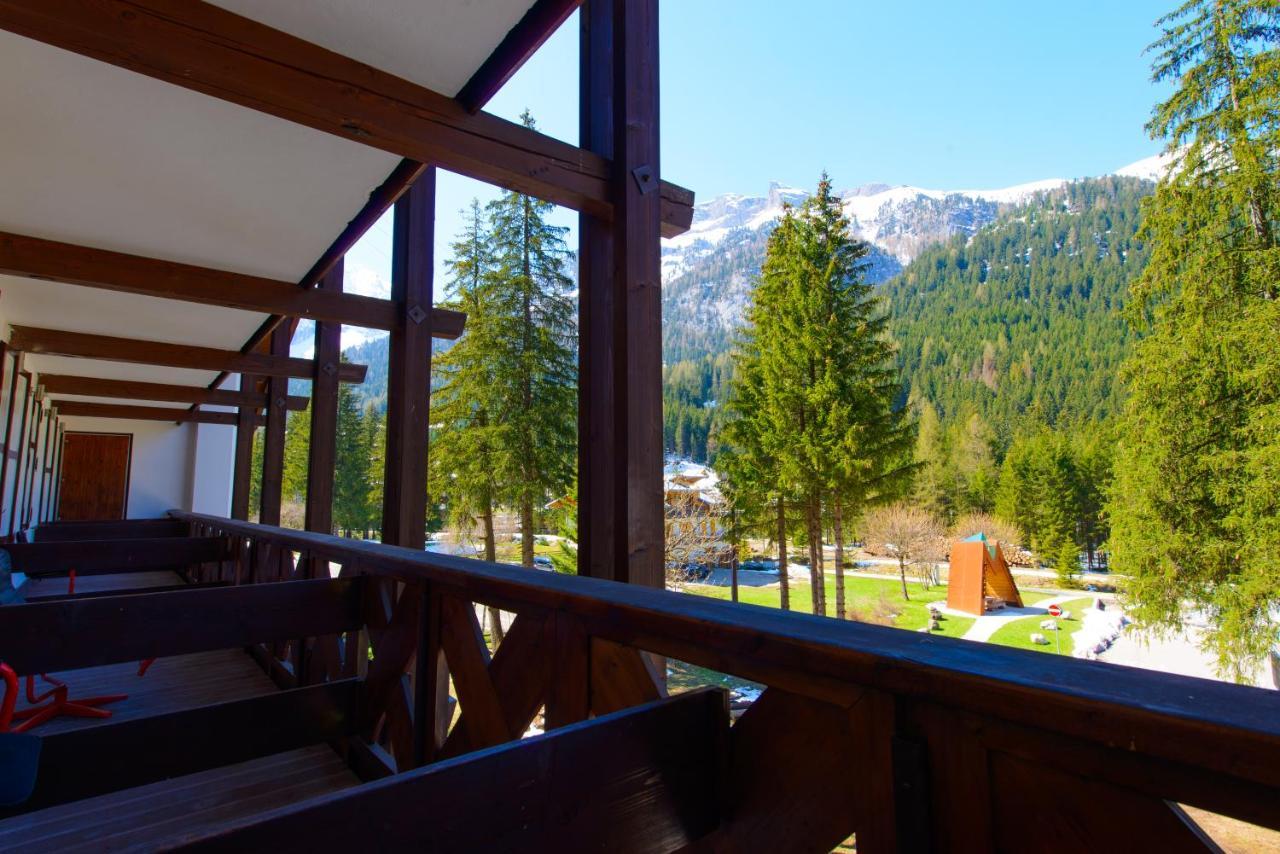 Park Hotel Faloria Canazei Exterior photo