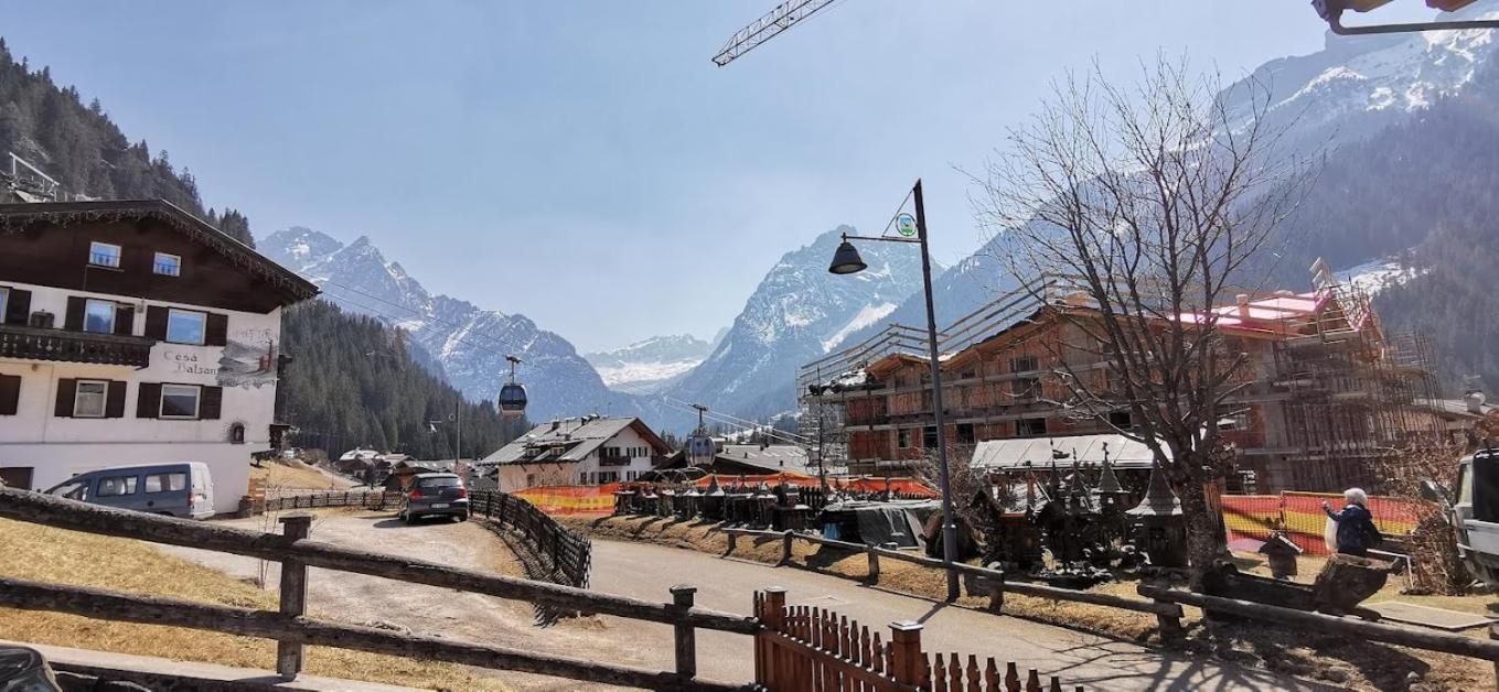 Park Hotel Faloria Canazei Exterior photo